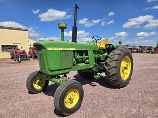 1961 John Deere 4010