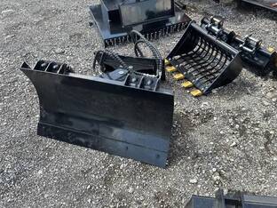MINI SKID STEER SNOW BLADE