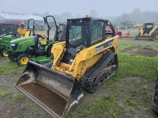 2005 John Deere CT322