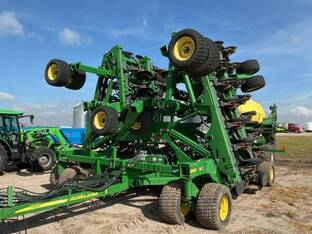 2015 John Deere 1890