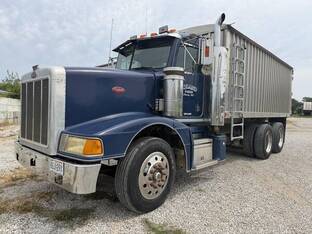 1993 Peterbilt 377