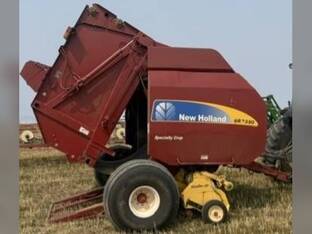 2011 New Holland BR7090