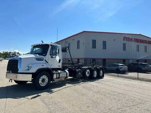 2027 Freightliner 114SD PLUS