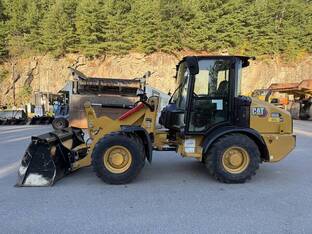 2023 Caterpillar 906