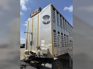 2017 Merritt LIVESTOCK