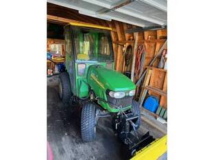 John Deere 2520