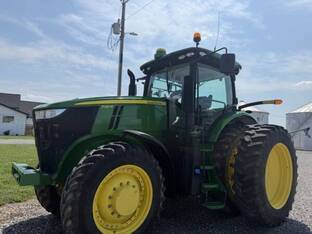 2019 John Deere 7210R