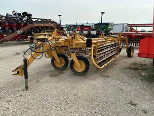Vermeer Mfg. Co. R2300