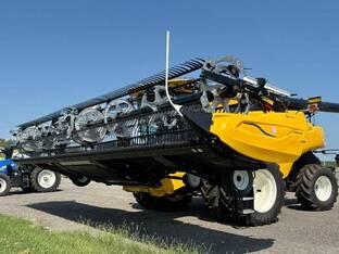2025 MacDon Industries FD235