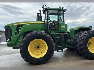 2011 John Deere 9330