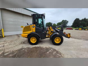 2022 John Deere 244L