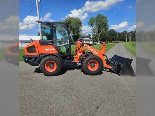 2023 Kubota R640