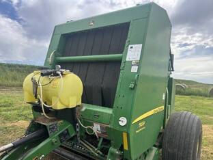 2017 John Deere 569