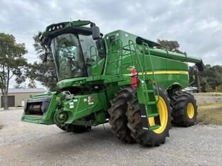 2023 John Deere S790