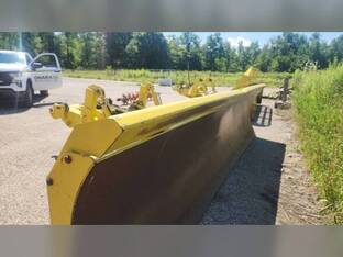 2011 Degelman 7200