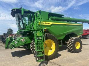 2025 John Deere S7 600