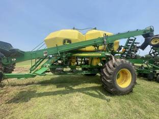 2017 John Deere 1890