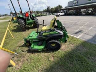 2023 John Deere Z930R