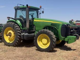 John Deere 8120