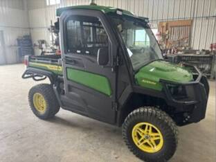 2024 John Deere XUV835R Signature Edition