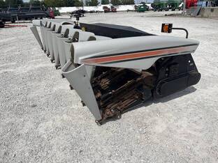2000 Gleaner 3000
