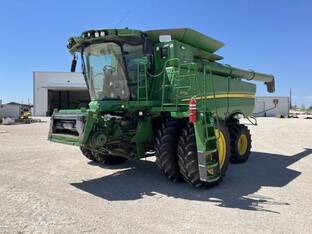 2022 John Deere S770