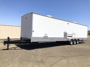 2015 PLAY-MOR COMMERCIAL SPECIALIZED TRAILER