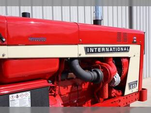 1968 International 856