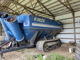 2013 Kinze 1100