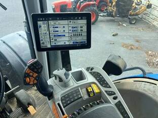 New Holland T8.435 PLMI AC