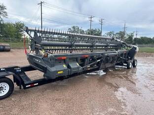 2021 Gleaner 9330