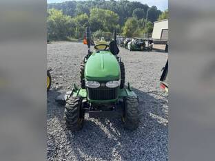 2009 John Deere 2320