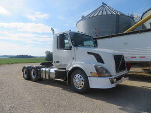 2012 Volvo VNL64T300