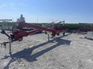 2024 Farm King 1060