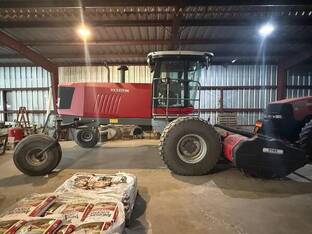 2014 Massey-Ferguson WR9735