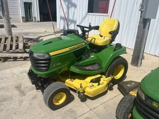 2015 John Deere X730