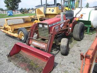 1988 Massey-Ferguson 1030