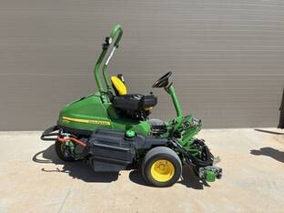 2022 John Deere 2750