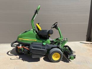 2022 John Deere 2750