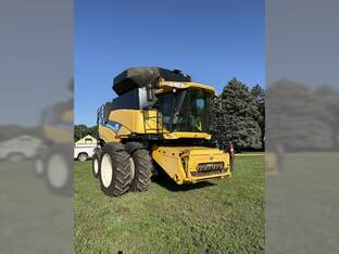 2012 New Holland CR8090