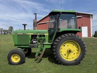 1980 John Deere 4240