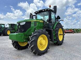 2024 John Deere 6R 230