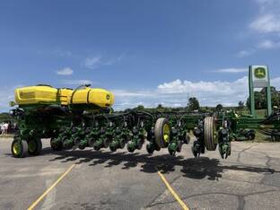 2026 John Deere 1775NT