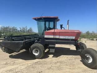 1996 MacDon Industries 9300