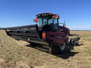 2014 MacDon Industries M155