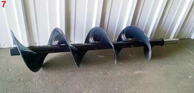 Discharge Augers :: Kuhn Knight • Mallot feed mixer wagons