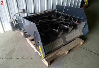 4 Auger Discharge :: Kuhn Knight • RotoMix Reel & Vertical Mixers