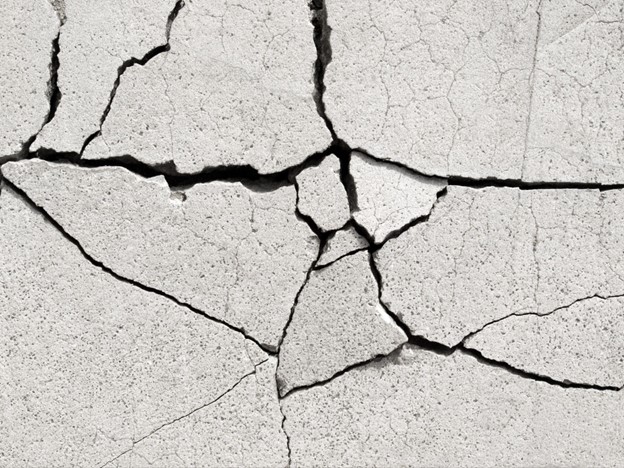 Cracked or crushed concrete